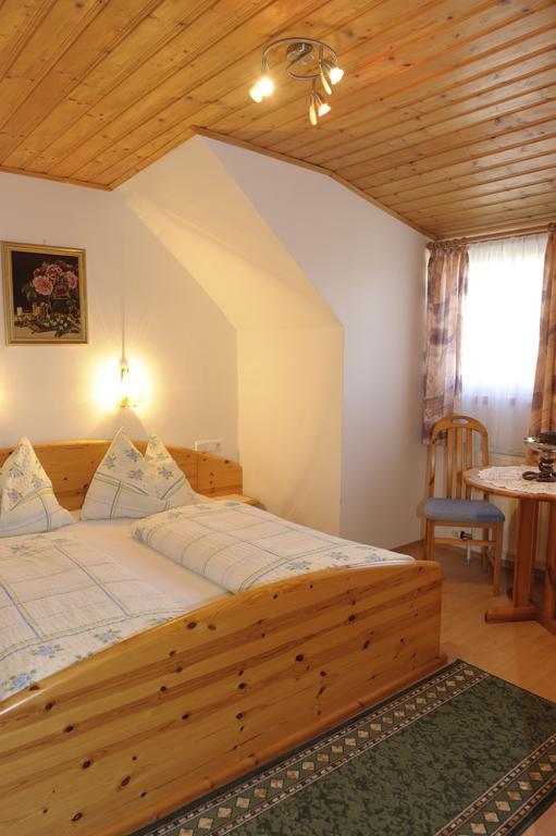 Ferienwohnung Urlaub am Raderhof in der Ferienregion Lungau Mauterndorf  Zimmer foto